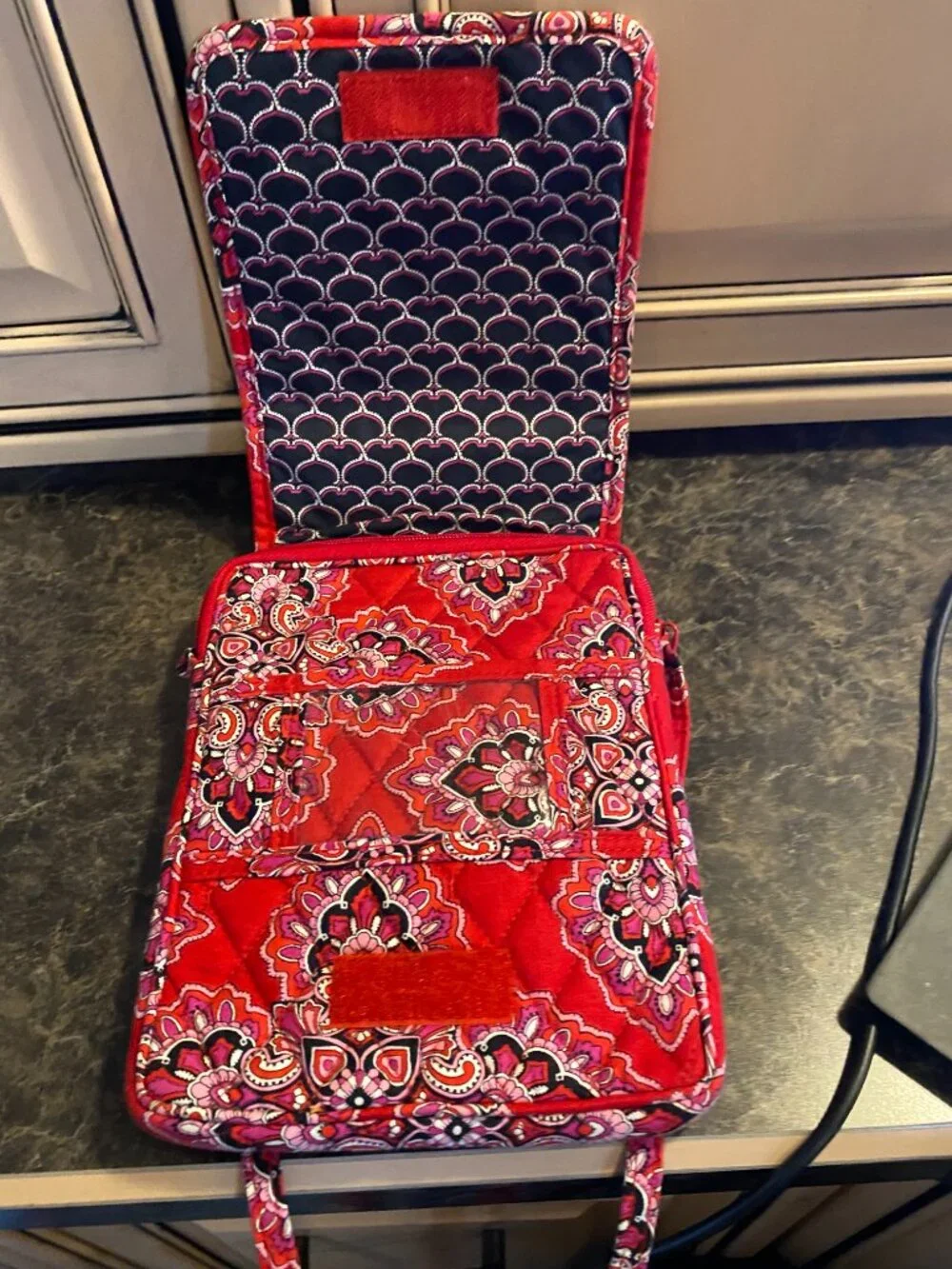Vera Bradley Crossbody Bag featuring the retired 